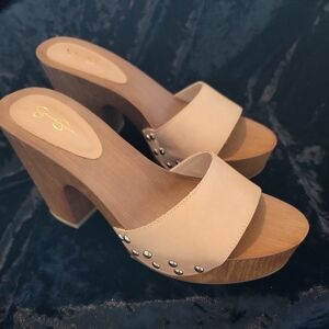 Jessica Simpson Karema Size 8.5 Natural Chunky Heel Mule